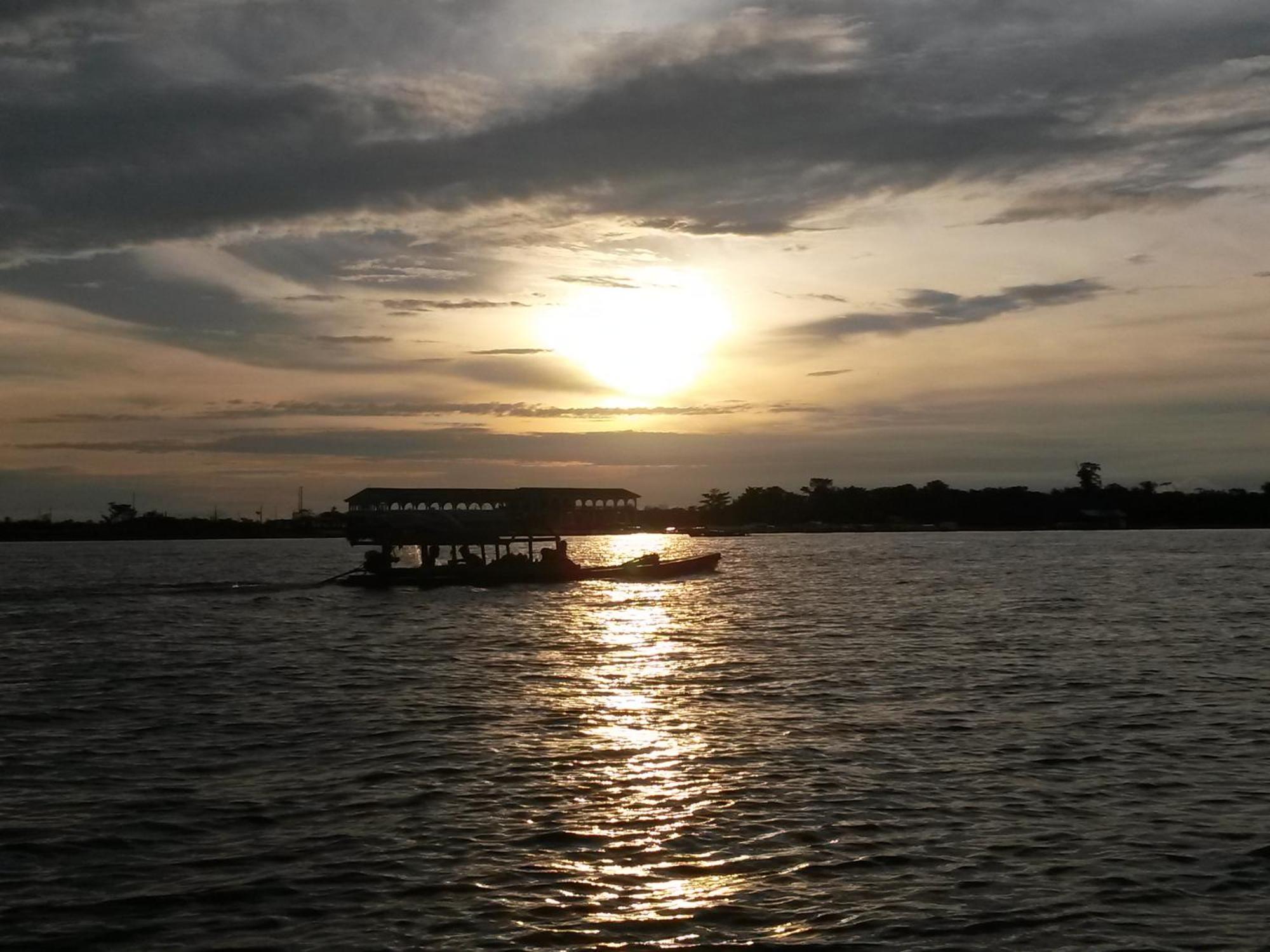 Avatar Amazon Lodge & Canopy Park Санта-Тереса Экстерьер фото